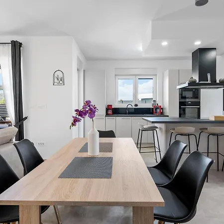 Awesome In Feriehus *